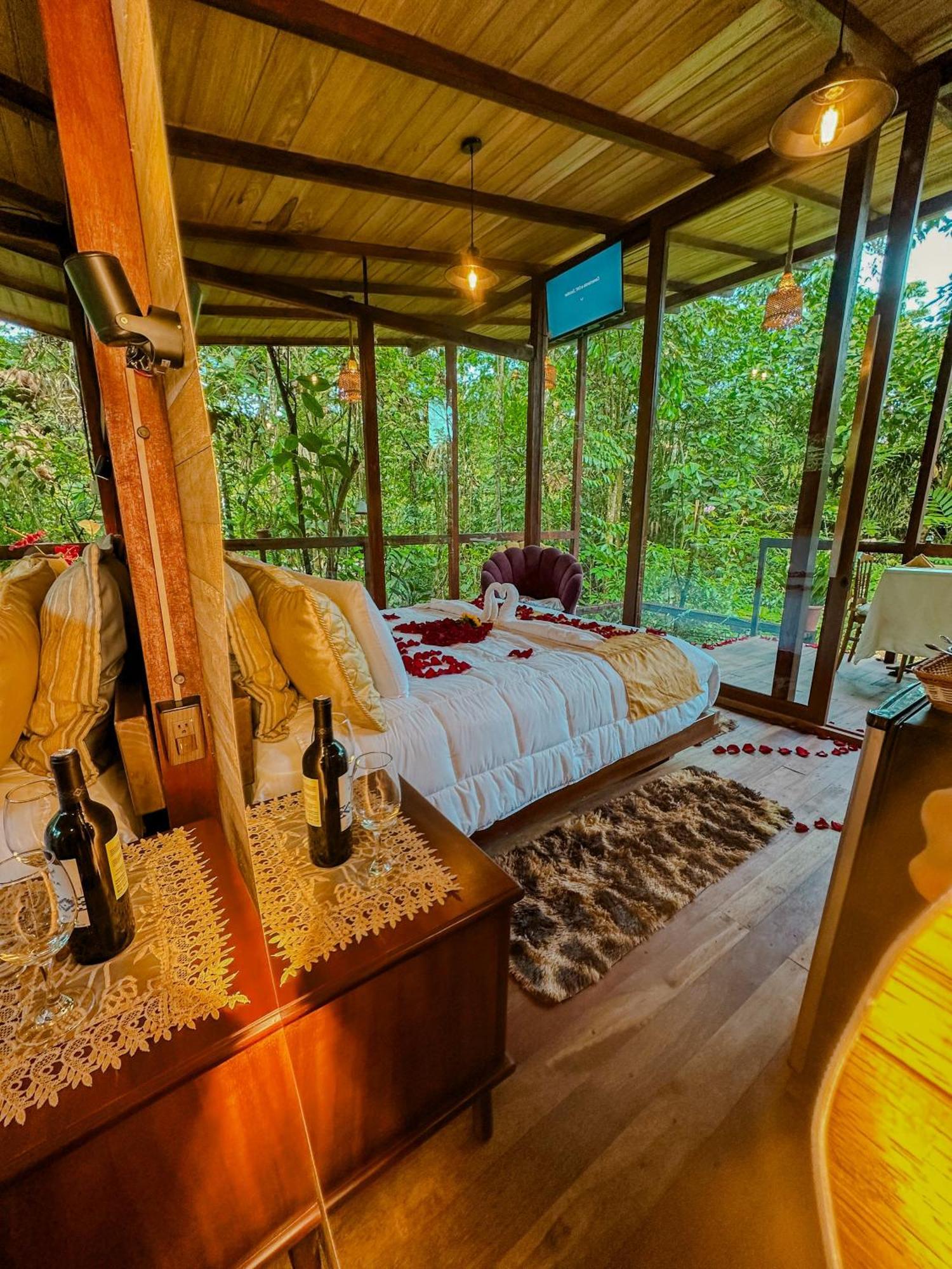 Amazon Puyu Glamping Hotel Parroquia Tarqui Luaran gambar